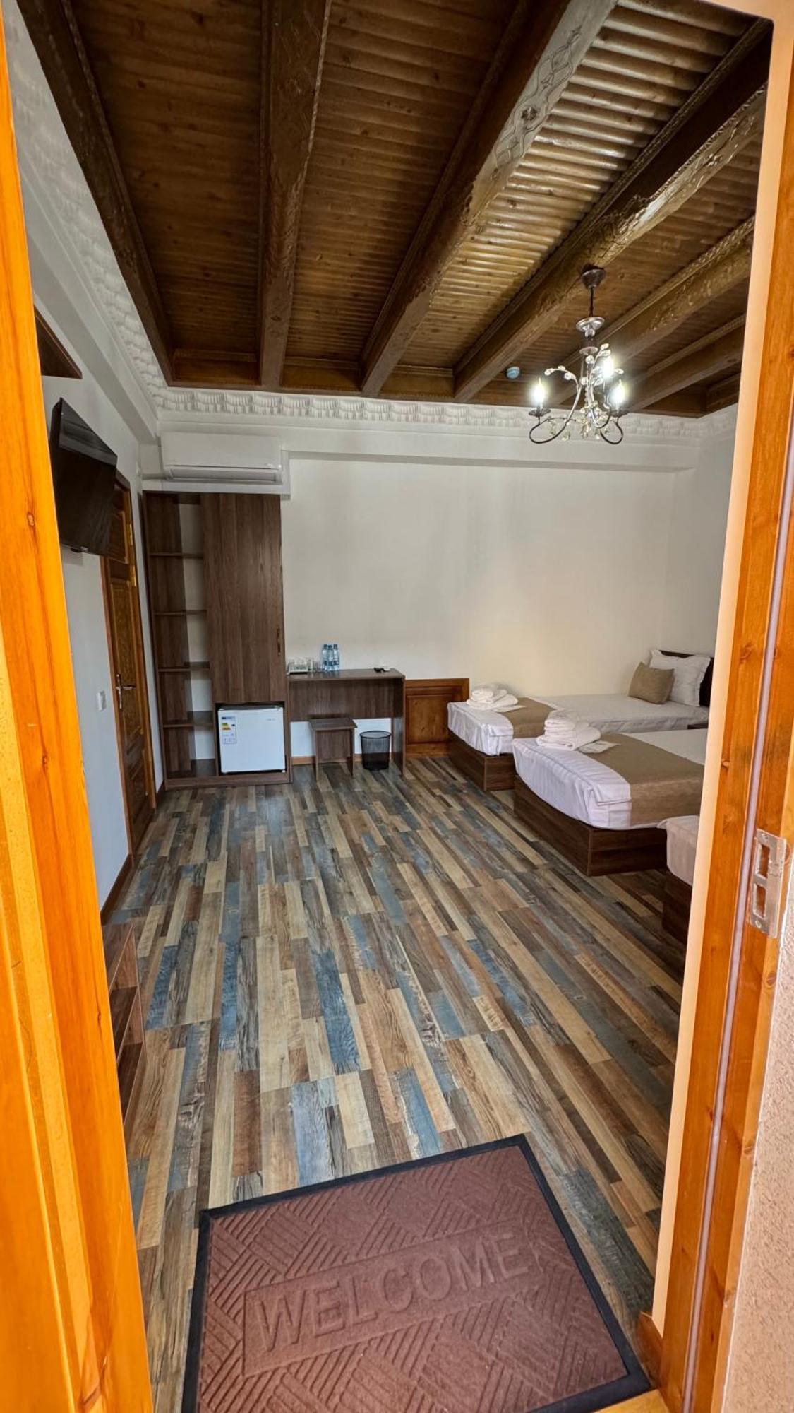 Mahbubakhon Guest House In Old City Бухара Экстерьер фото